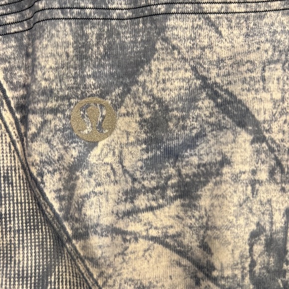 Lululemon Rare Workout Tights | Size 2 | Marbled Blue | Inseam 24” - Picture 5 of 6